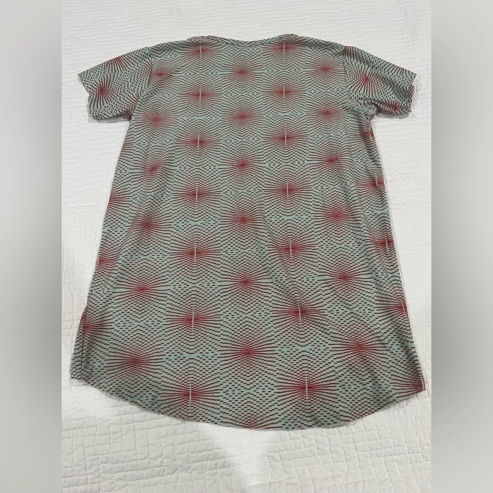 LULAROE :: TOPS
